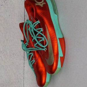 Nike KD6 Christmas Limited Edition-youth size 6.5